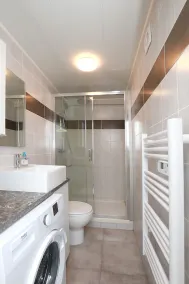 T2 45 m² on private driveway at the gates of Paris (1 to 6 people) - Image 2