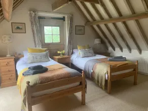 Stunning converted barn set in 80 acres of glorious English countryside - Image 3