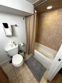Cozy, Convenient Holladay Bungalow w/ Amenities - Image 4