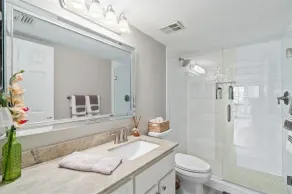 Beautiful Condo just steps from the pool and beach. - Image 3