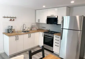 Stylish Tarrytown Studio - Walk to Train & Main St - Image 5