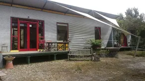 Zinc House - Unique lakeside relaxation - Image 5