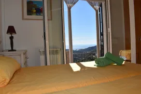 Immaculate House - with private pool and stunning views - Image 4