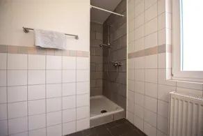 Apartment near Lübeck and Ratzeburg: balcony, on the Elbe-Lübeck Canal, swimming lake at 4km - Image 4