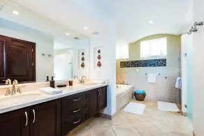 Pura Vida of Coco Bay - Image 4