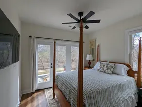 Serenity, Waterfront Mountain Retreat - Image 5