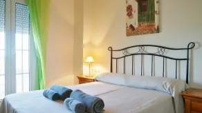 Family-friendly Stay by the Sea - Image 4