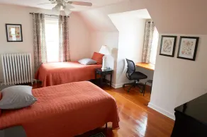 Two Bedroom airy modern apartment - Green Door - Image 4