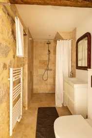 Högkvalitativt lyxigt boutiquehus med spa och uppvärmd pool - Image 5