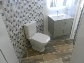 2 Bed Lägenhet i med privat pool och terrass nära alla bekvämligheter - Image 2