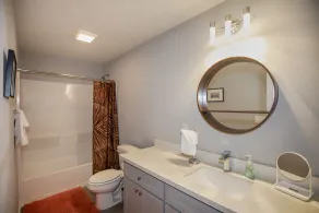 Pepe's Place - Newer Home w/heated Spa Pool, close to Galveston Island & Houston - Image 4
