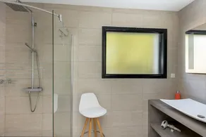 House with indoor pool - Image 2