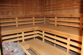 Exclusive vacation home in a quiet location with swimming pool and sauna - Image 2