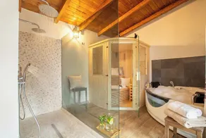 ClickSardegna Alghero Villa Flaminia, with independent swimming pool, SPA & Gym - Image 5
