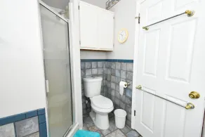 Charming Home Five Minutes To The Beach, Very Close to the Aquarium & Lexington - Image 2