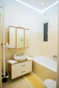 Luxury in downtown Debrecen - Image 3