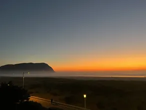 Fully updated 1 bedroom Oceanfront luxury Condo that sleeps 6 - Image 4