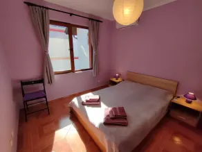 Cozy 1-bedroom Apartment with Pool - Image 4