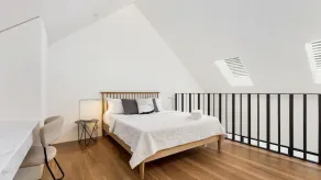The Loft in historic Pyrmont - Image 4
