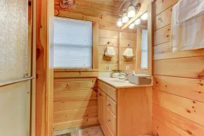 LUX 4BD Lodge w/ Views! Fire Pits + HOT TUB + Pool - Image 4
