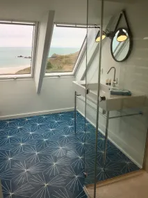 Cancale, maison d’architecte avec pisc. chauff., Hammam/Jacuzzi, 100% vue mer - Image 4