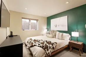 MY MOUNTAIN SHACK-Upscale Condo- Walk to Lifts-Mountain VIEW - Image 5