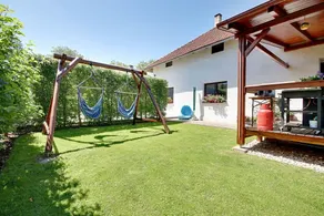 Holiday Home Kvitek - casa de vacaciones con piscina cubierta y gran sala de juegos - Image 2