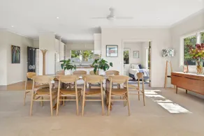 Springhill Views-Country Retreat-sleeps12 - Image 2