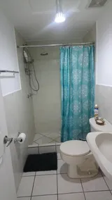 Beautiful luxury apartment near - Image 2