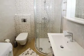 Holiday apartment with terrace and air conditioning - Image 2