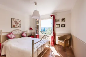 Mas de caractère sur le Golf de Pont Royal amidst 180 hectares of nature - Image 5