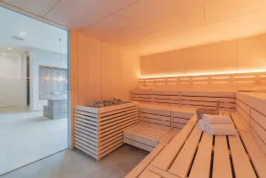 Komfortabel stor suite, pool og sauna, 30 meter til stranden, stor sydvendt altan - Image 2