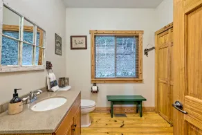 Sky's The Limit -Mountain view, golf course, waterfalls, game room. Sleeps 14 - Image 5