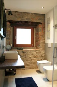 Tra colline e vigne, piscina privata in un borgo medievale. Il tuo rifugio unico - Image 4