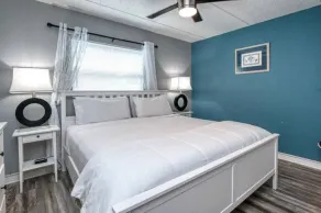 Sunset Beach Suites Unit 5 - Image 4