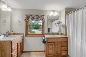 Sandy Shore Beach House:  Lake Minnetonka - Image 3