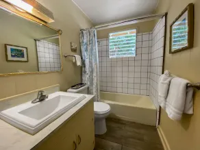 Beautiful 3 br 8 Kekaha Beach house! - Image 3