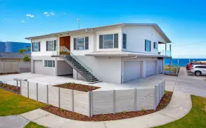 FENG - Luxury Seaside Living - Image 4