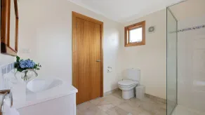 Bayside Oceanview Getaway - Image 2