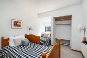 The Perfect Getaway For A Small Family, Summer Or Winter. Take A Break And Enjoy Time Together - Baby Equipment Available Upon Request 2 Bedroom Home by Redawning - Image 5