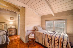 Sunset Overlook - Pet Friendly Family Cabin Gorgeous Sunset Views - Image 5