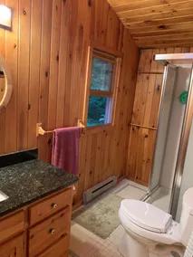 Beautiful retreat in a lake community to the enjoy the summer season.  - Image 5