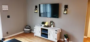 Charming rental within walking distance to public boat launch on Sage Lake! - Image 2