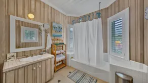Seaside \"Frose Rose\" | 2 BR | Sleeps 6 | Private | Steps to Beach! - Image 3
