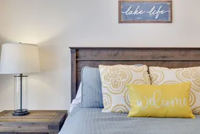 Lake House in the Summer, Ski Chalet in the Winter, Dog Friendly! - Image 5