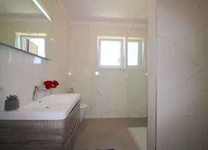 Holiday apartment with balcony - Image 3