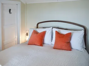 3 bedroom accommodation in Coulderton - Image 4