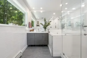 Private Waterfront, Spa Hot Tub, King bed, Yoga, Gym, Kayaks, and more... - Image 3
