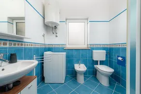 A spacious three bedroom apartment with sea view - Image 4