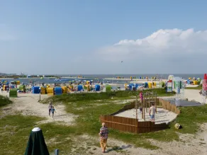 La Villa Linus per famiglie si trova in un parco vacanze dietro la diga - Image 5